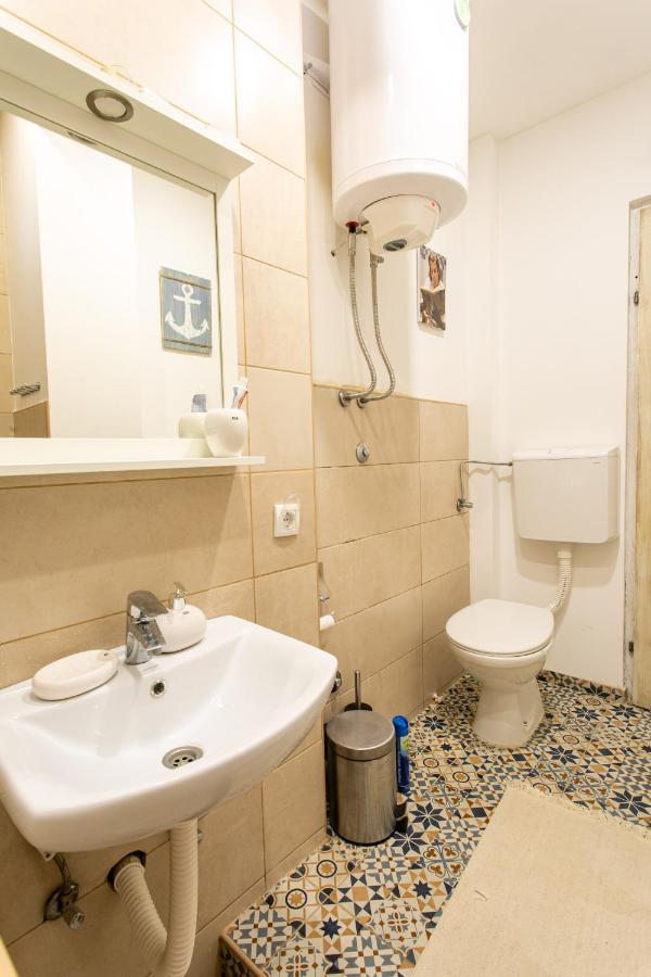 Appartement Seosko Domacinstvo Pustolov à Stari Banovci Extérieur photo