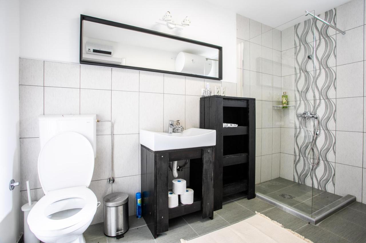 Appartement Seosko Domacinstvo Pustolov à Stari Banovci Extérieur photo